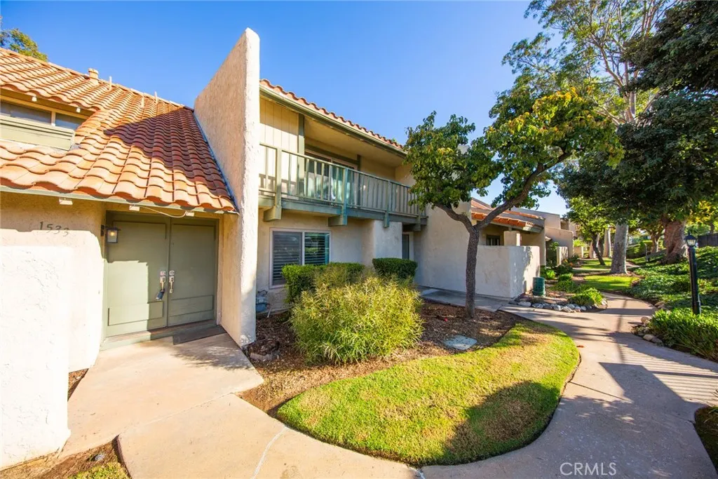 1531 Camelot, Corona, California 92882 home-pic-1